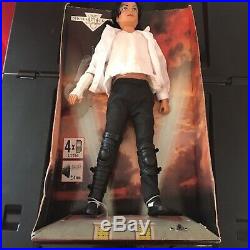 1997 Michael Jackson Singing Black Or White Doll With Beat It Song + Outfit Rare