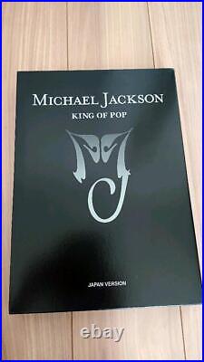 Michael Jackson KING OF POP Limited to 10,000 Book Super rare
