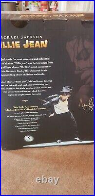 Rare! NEW In Box! Michael Jackson Billie Jean 10 Playmates 2010 Collector Doll