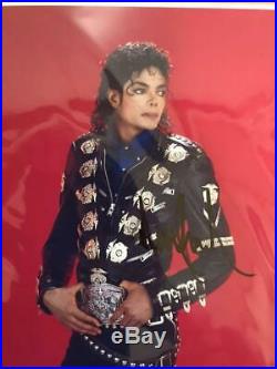 Super Rare Michael Jackson Autographed Photo From Japan Tracking Ki0424