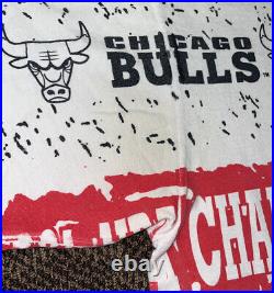 Vintage 90's Chicago Bulls All Over Print Michael Jordan T-Shirt Size Large